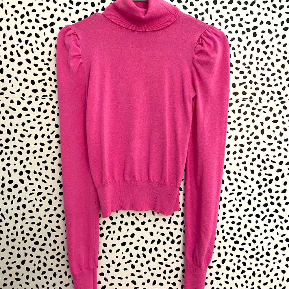 Pink turtle neck